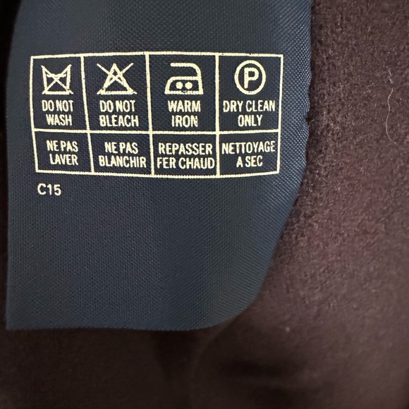 Vintage Trench Coat - Burberry - 40 Regular - removable wool liner - Picture 10 of 12